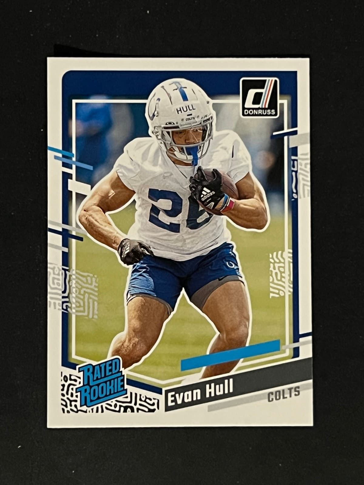 Evan Hull